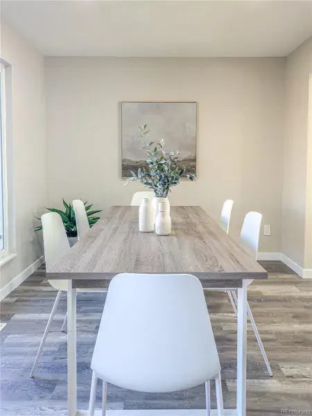 11062025052338 800 19