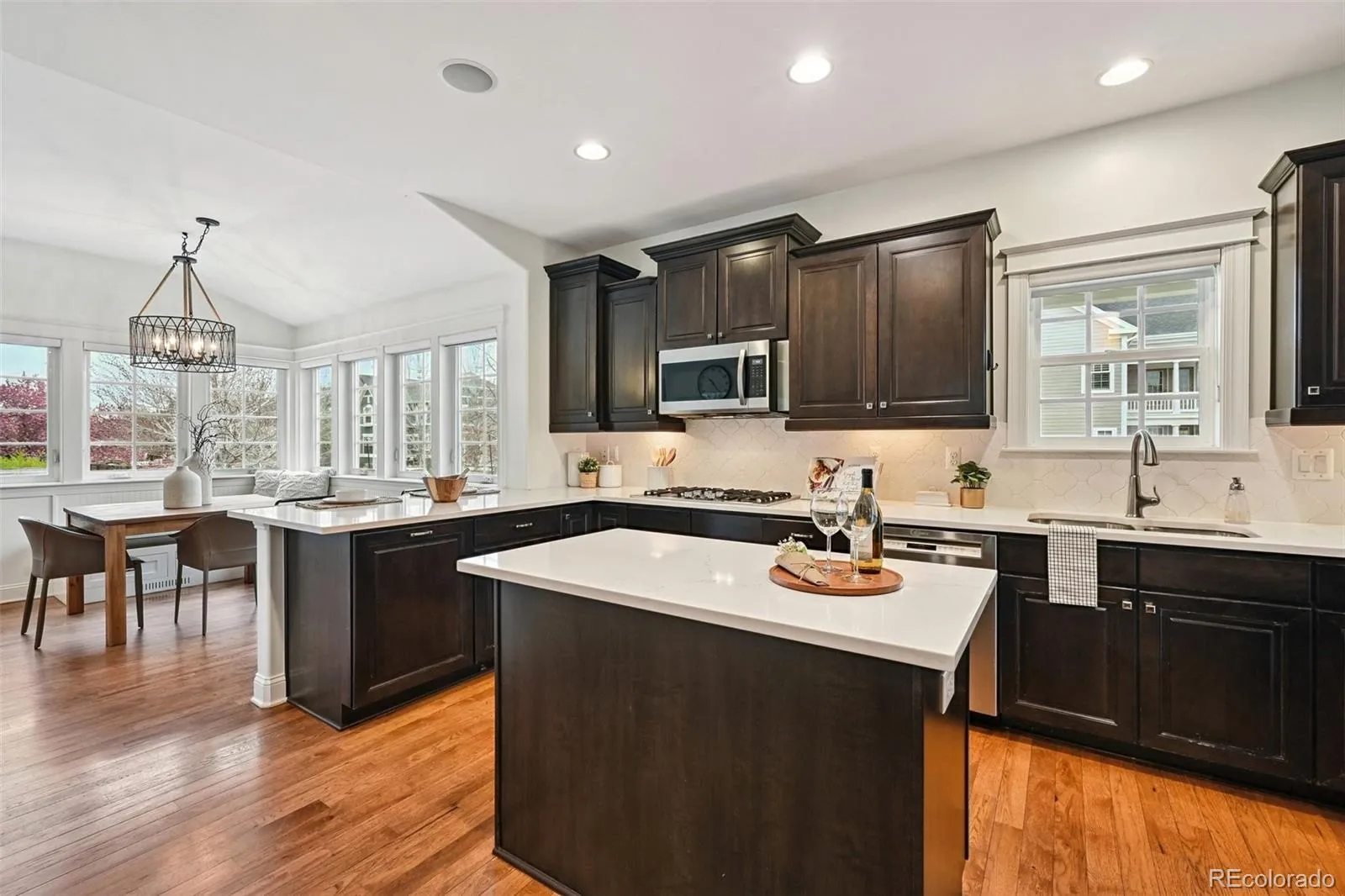 04092026143143 1600 10