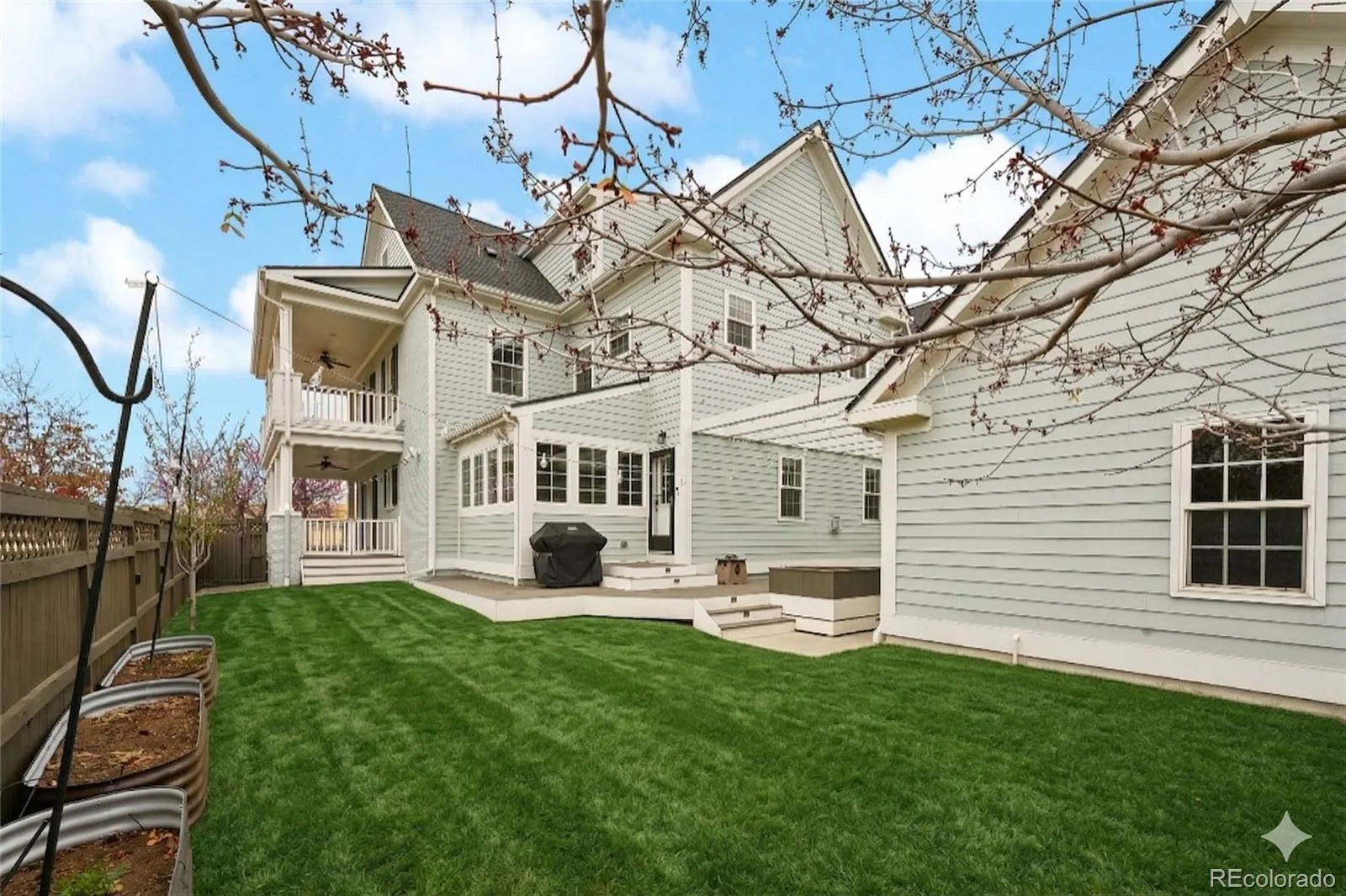 04092026143143 1600 36