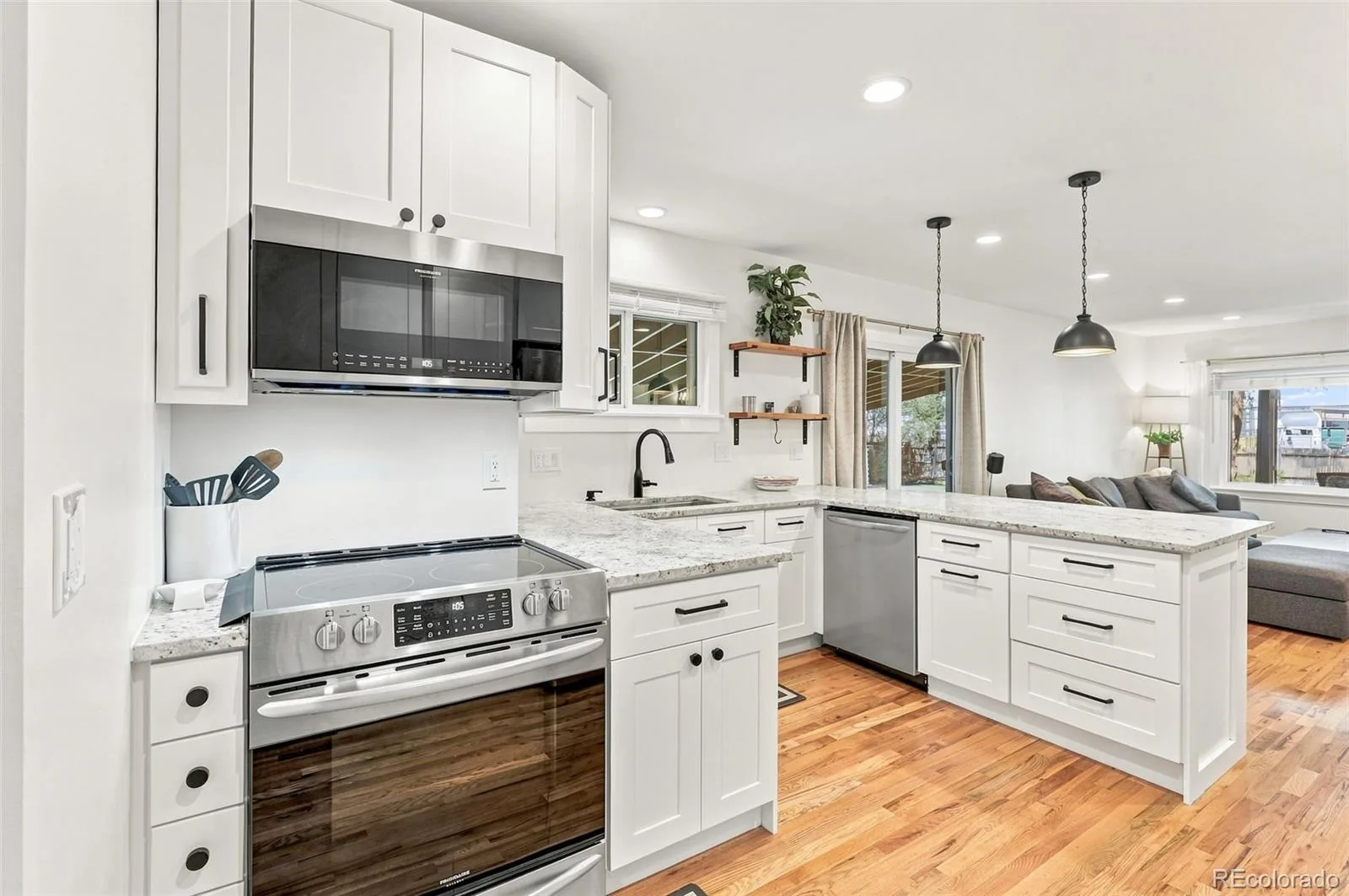 1280 W Oxford s Avenue Englewood CO 80110 | MLS #REC3122173 10082026230512 1600 6