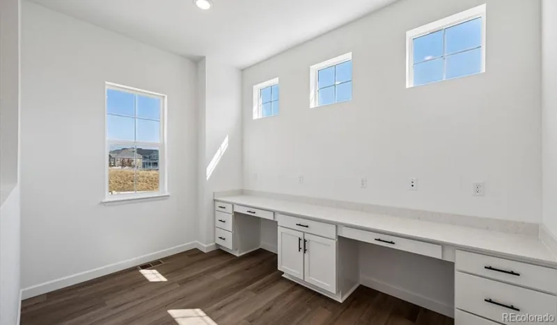 08182026195709 800 11