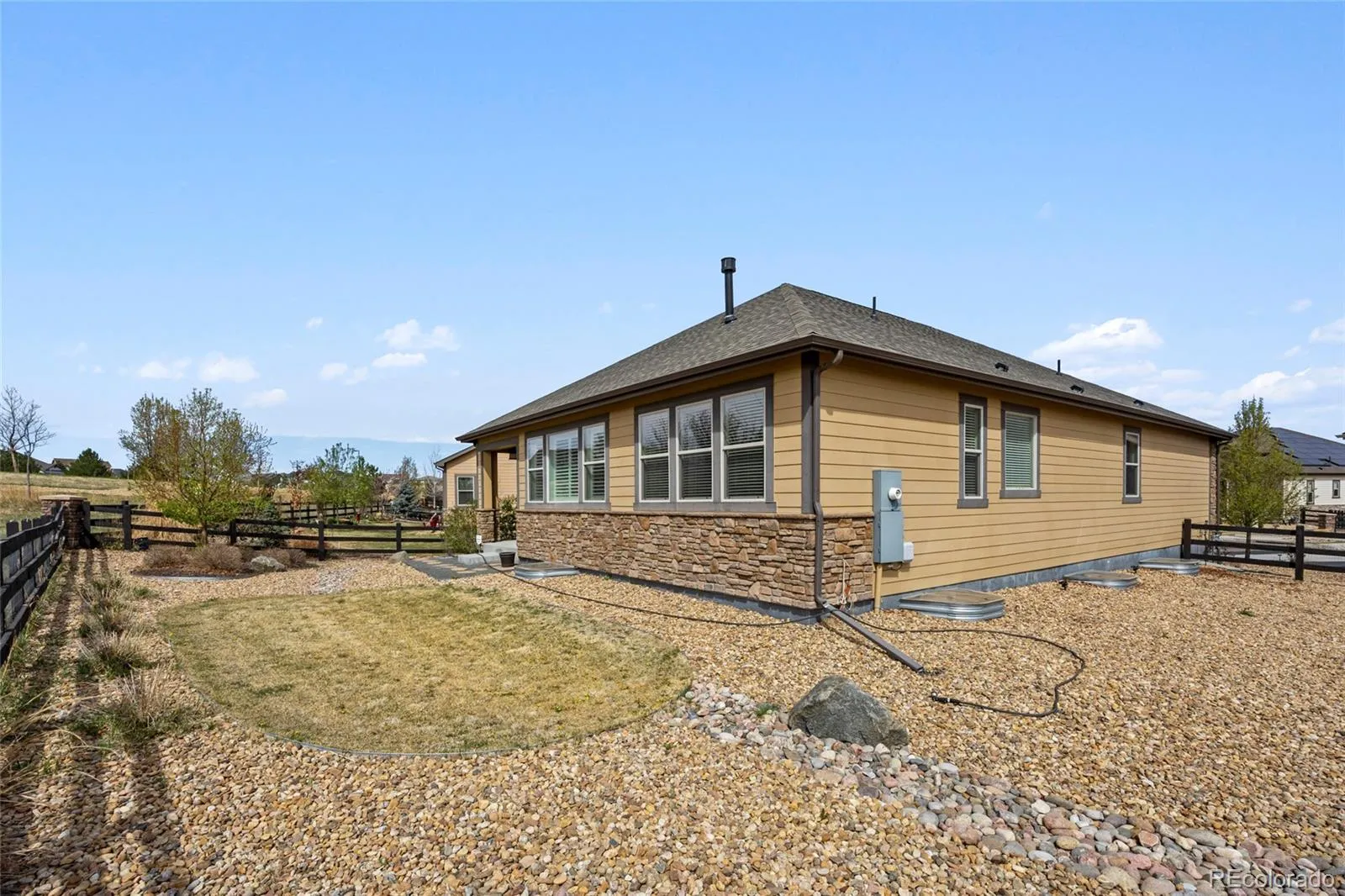 23676 E Del Norte Place Aurora CO 80016 MLS #REC3124251 05152026194832 1600 31