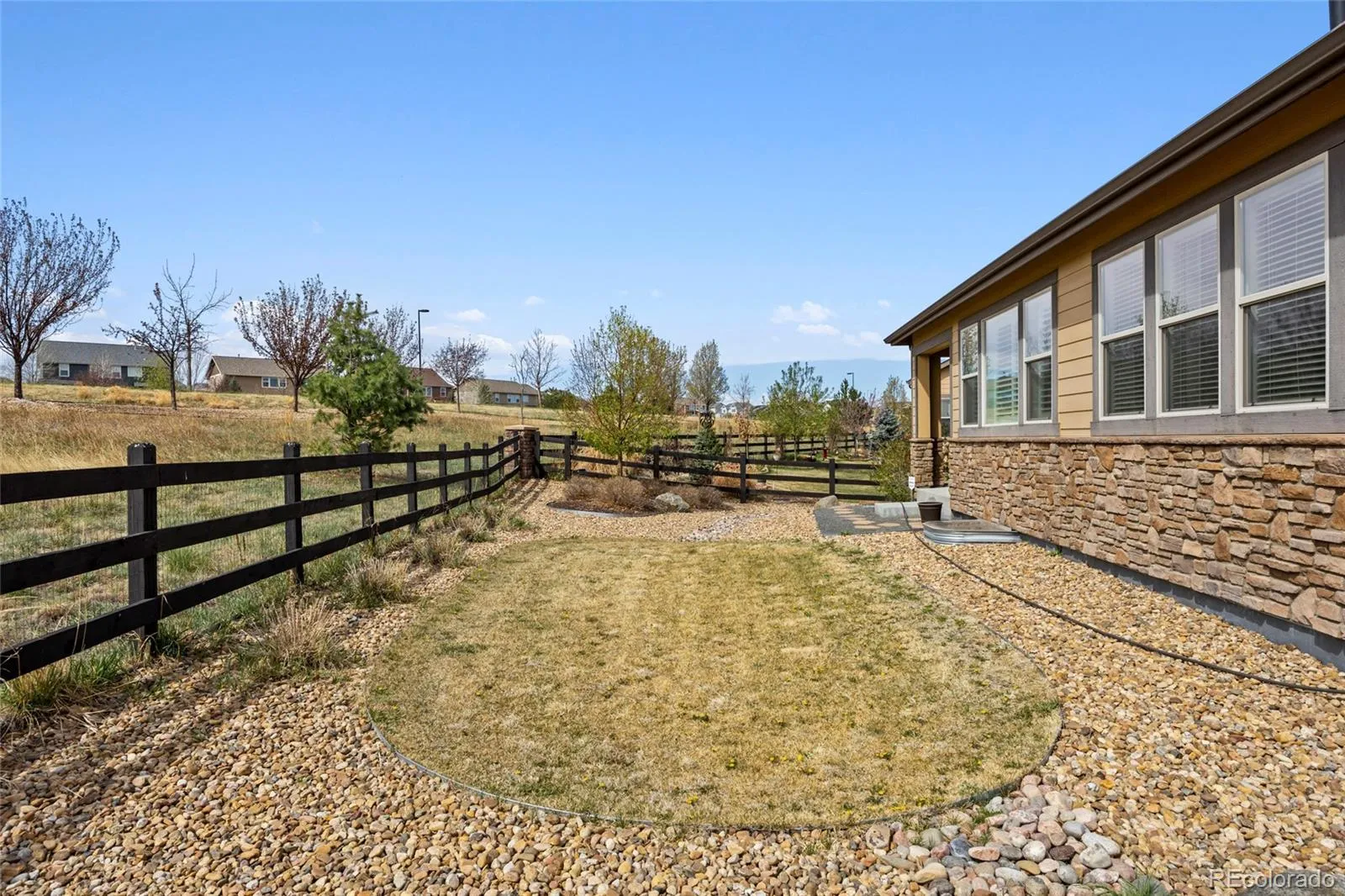 23676 E Del Norte Place Aurora CO 80016 MLS #REC3124251 05152026194832 1600 33