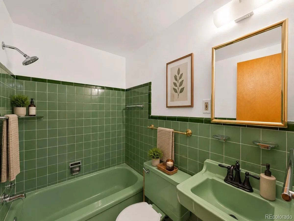 1175 N Emerson Street #111 Denver CO 80218 MLS #REC3125516 06152026191647 1200 4