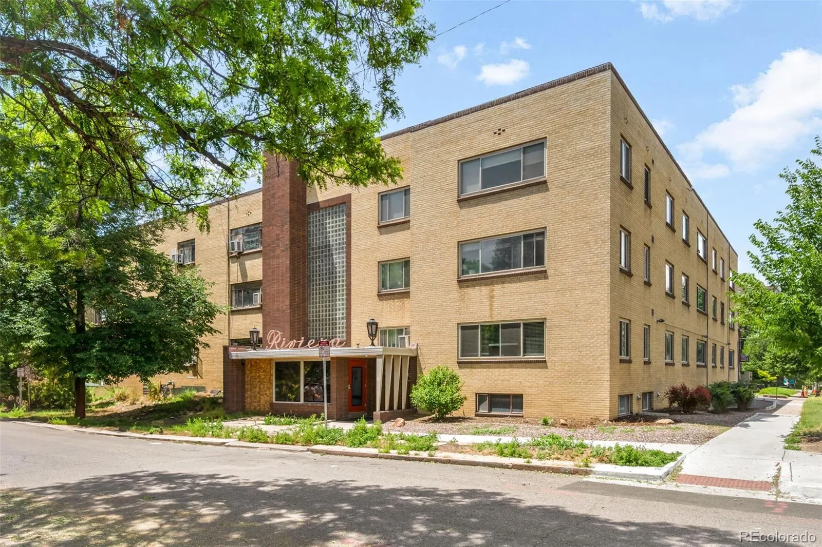 1175 N Emerson Street #111 Denver CO 80218 MLS #REC3125516 06152026191647 1600 7