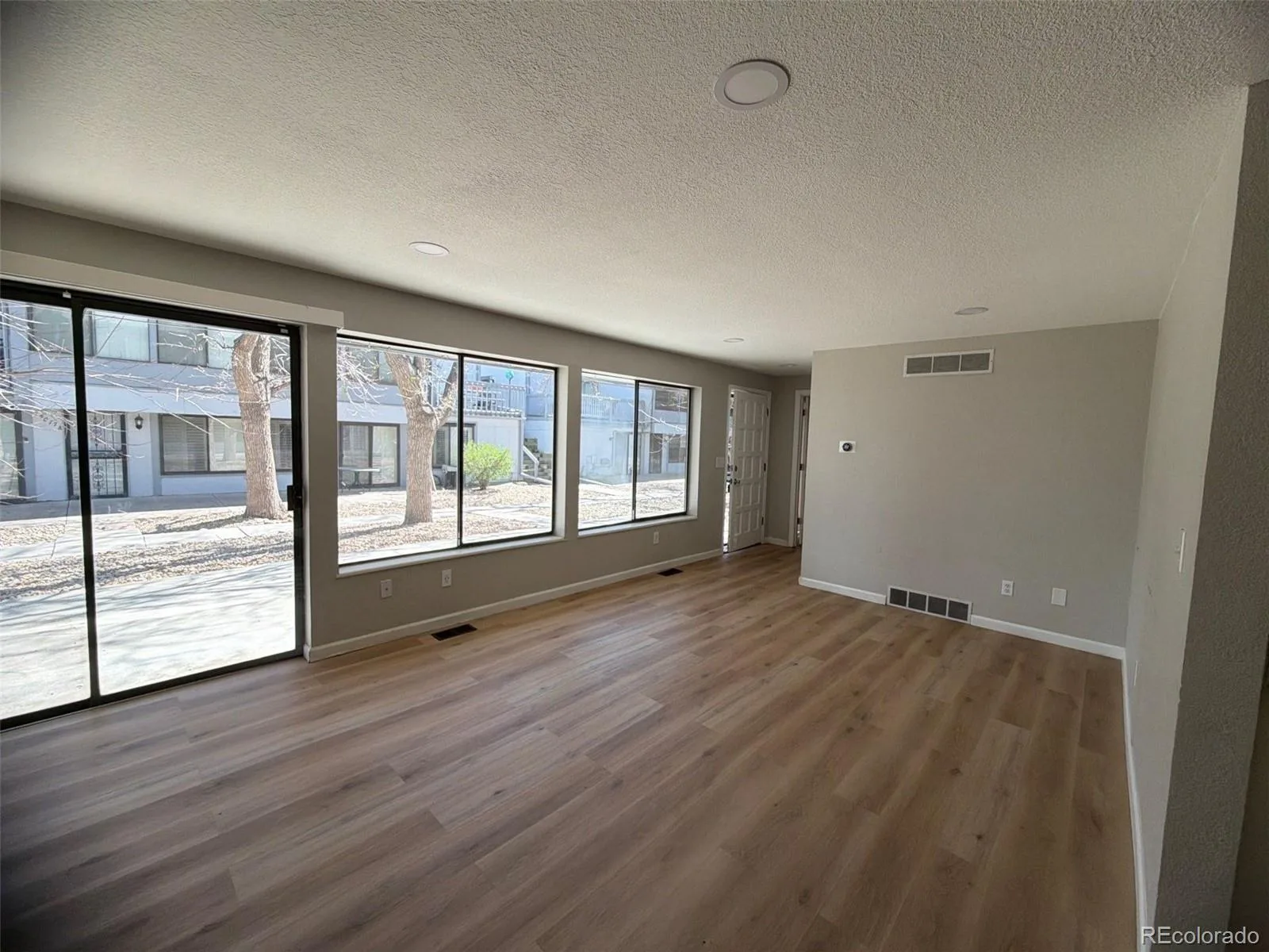 15047 E Louisiana Drive #A Aurora CO 80012 | MLS #REC3127349 09252026153154 1600 20
