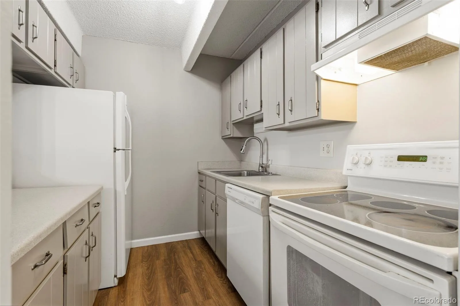 8060 E Girard Avenue #612 Denver CO 80231 | MLS #REC3128876 08212026161125 1600 23