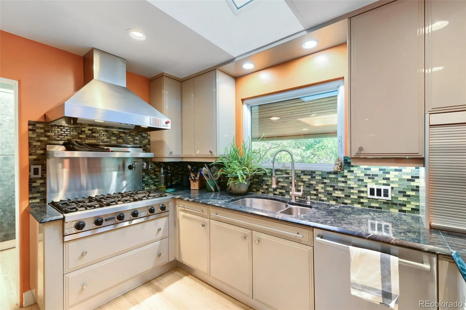 840 S Garfield Street Denver CO 80209 | MLS #REC3128919 09232026090111 1600 11