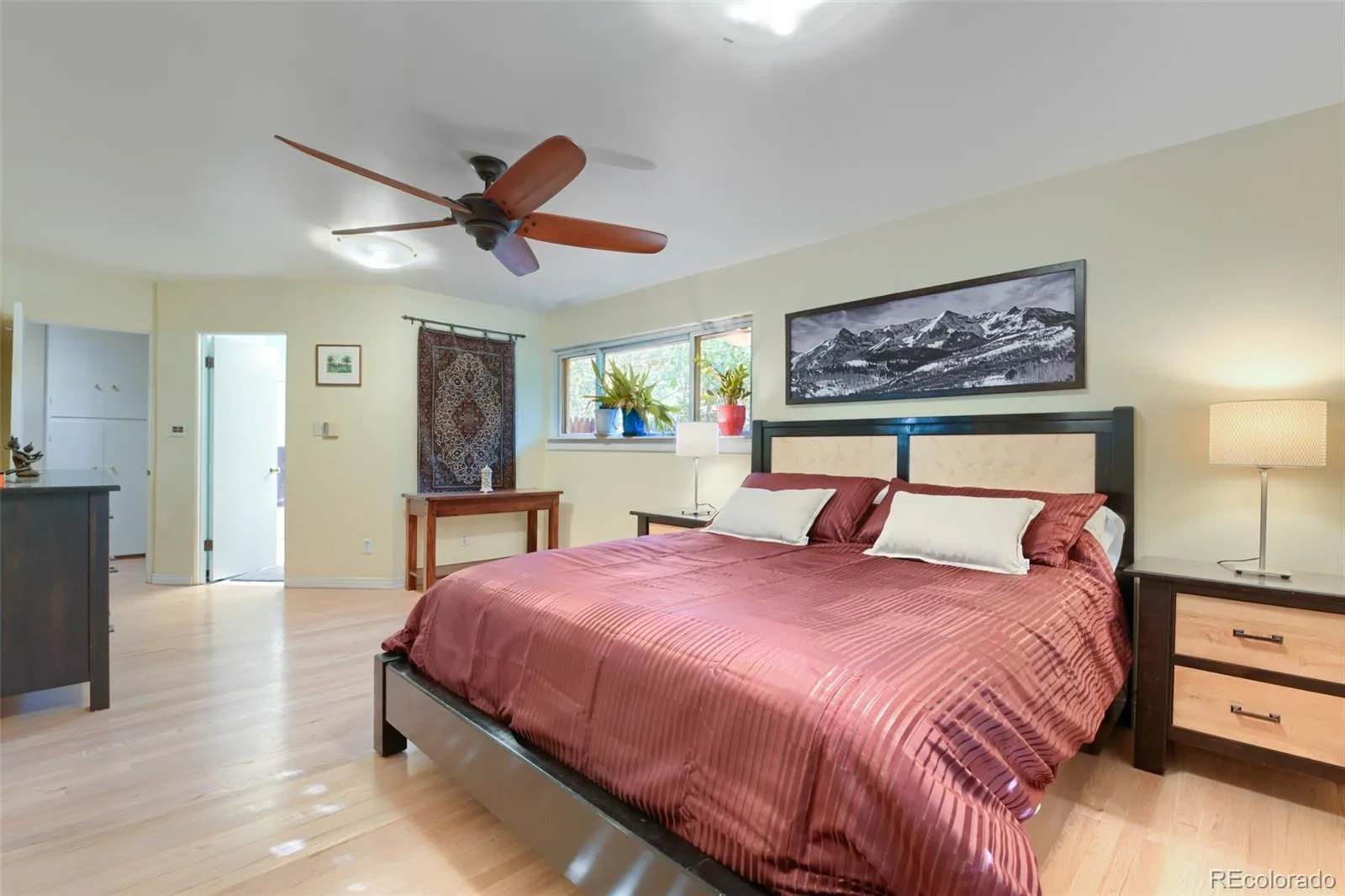 840 S Garfield Street Denver CO 80209 | MLS #REC3128919 09232026090111 1600 19