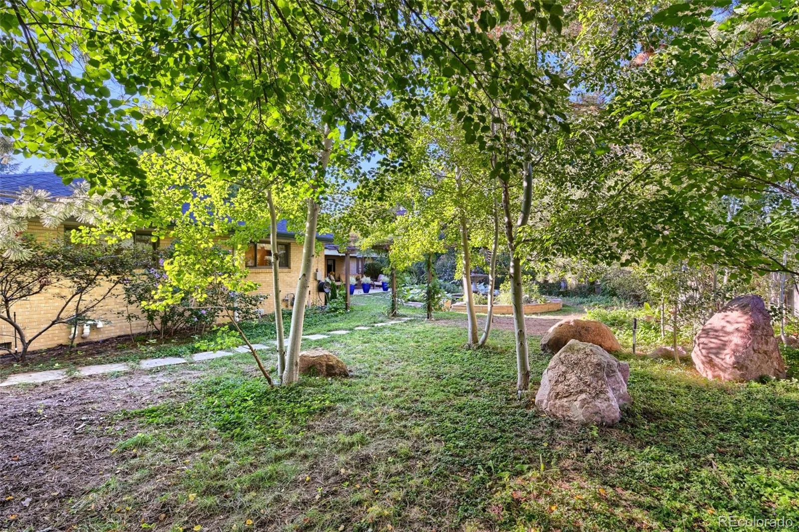 840 S Garfield Street Denver CO 80209 | MLS #REC3128919 09232026090111 1600 37