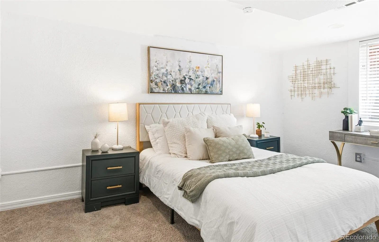 04172026175307 1600 17