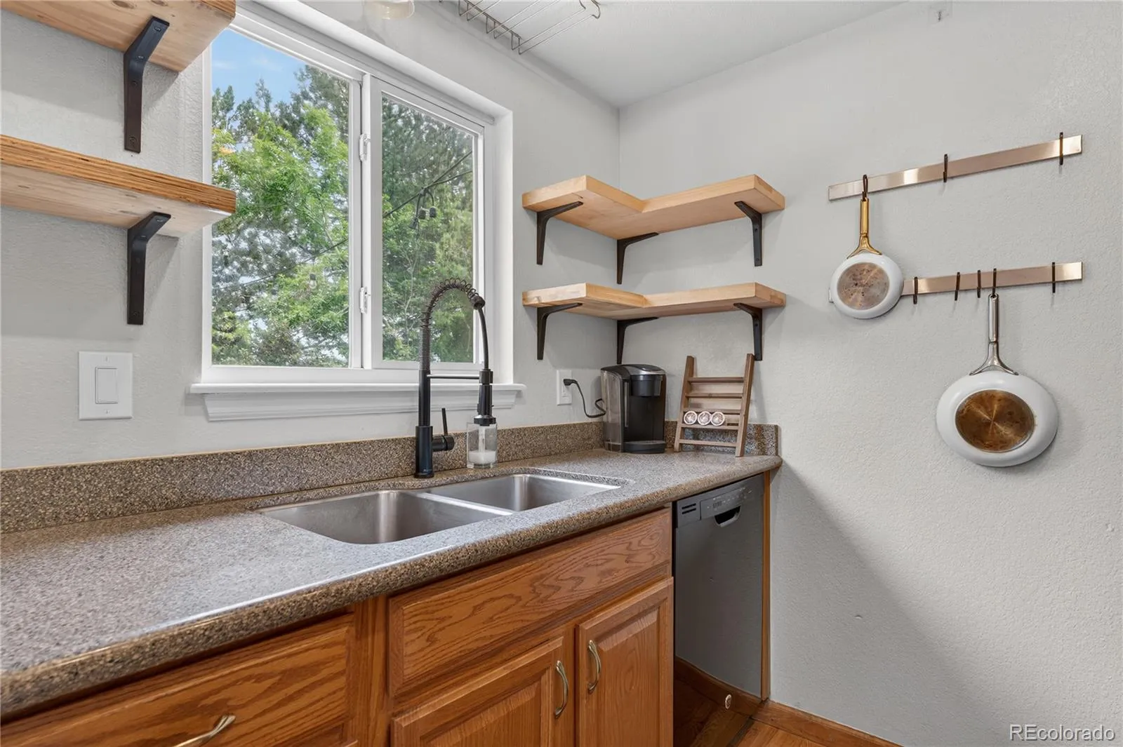 6282 Yank Court Arvada CO 80004 MLS #REC3130092 05212026140609 1600 10