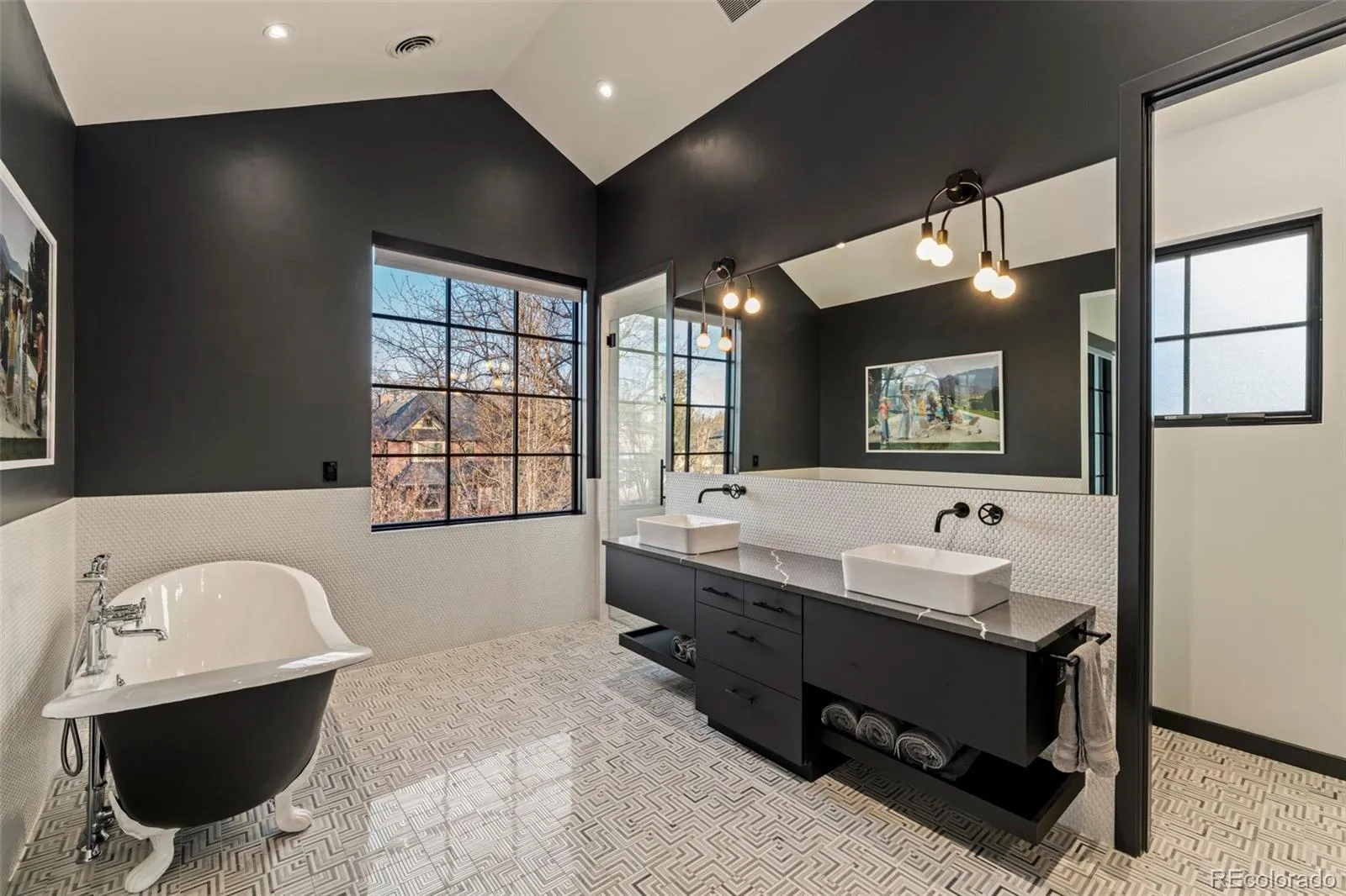 585 S Gaylord Street Denver CO 80209 MLS #REC3133105 05282026014257 1600 23