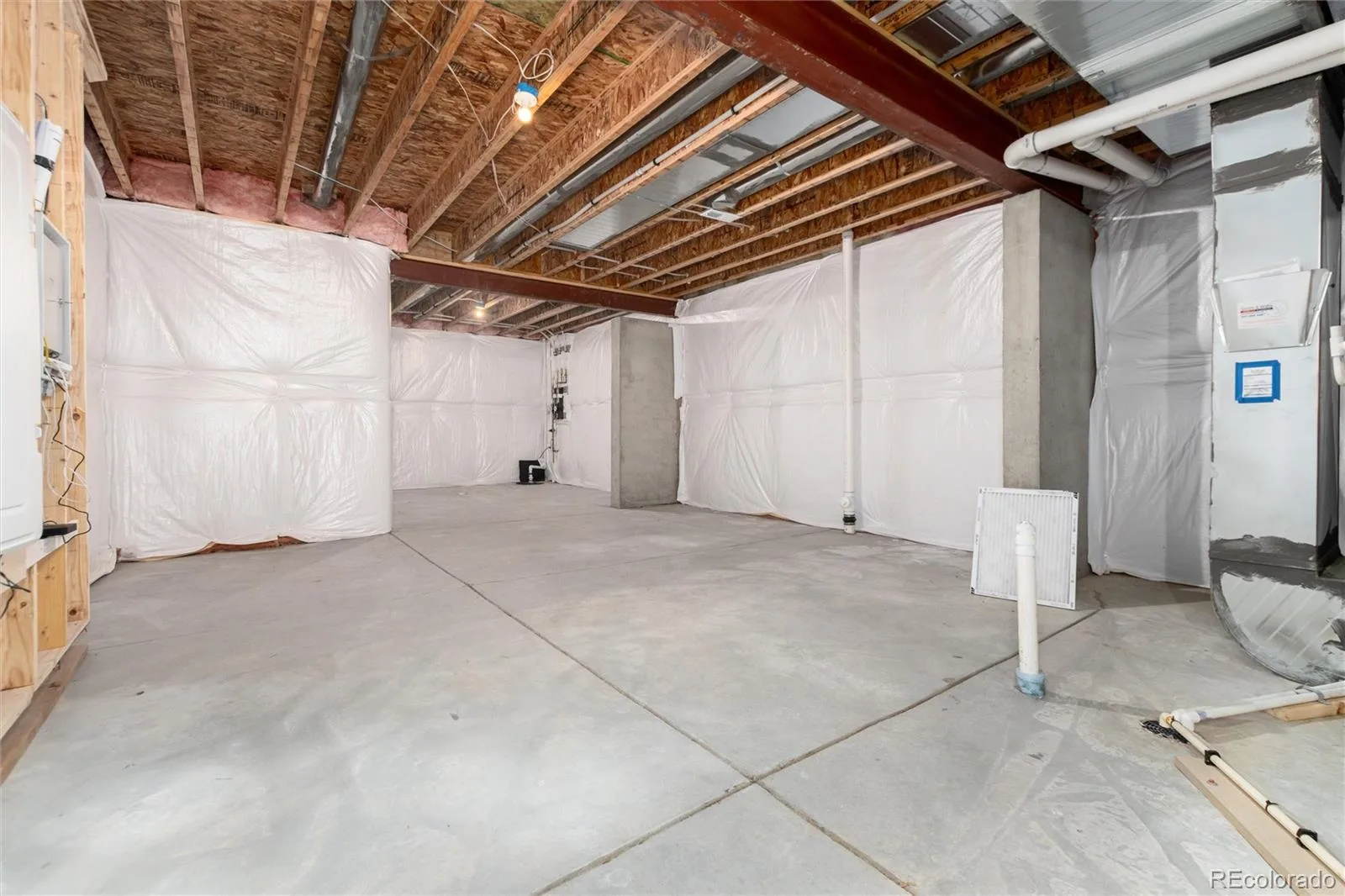 8074 Mount Kataka Street Littleton CO 80125 | MLS #REC3134755 07292026235050 1600 27