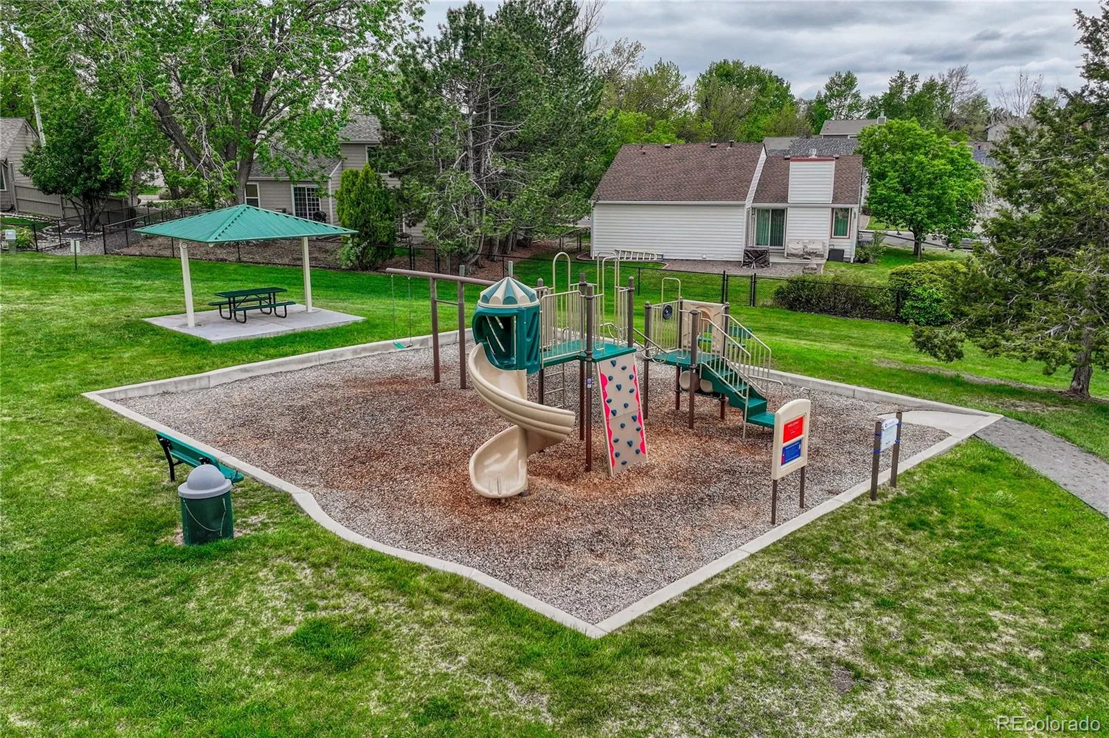 5436 S Walden Court Centennial CO 80015 MLS #REC3138178 05212026034635 1600 35