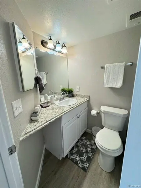 17074 E Tennessee Drive #101 Aurora CO 80017 | MLS #REC3139557 09242026080805 800 10