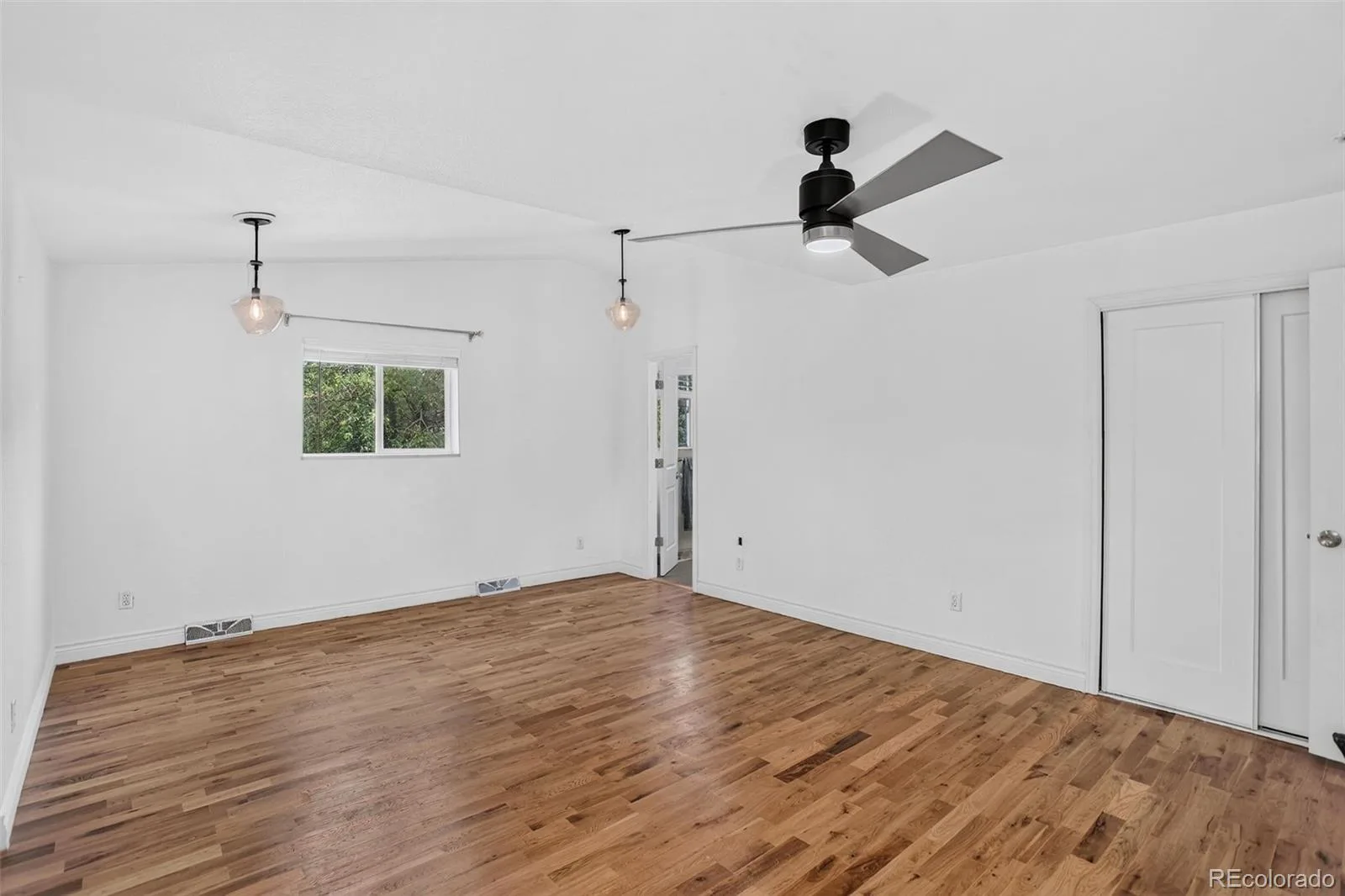 10546 W Evans Avenue Denver CO 80227 | MLS #REC3141010 09212026193621 1600 25