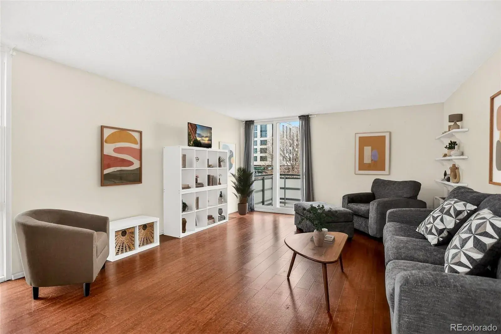 2500 S York Street #401 Denver CO 80210 MLS #REC3141874 02252026224309 1600 1