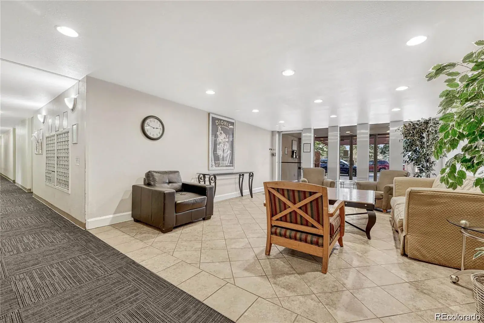 2500 S York Street #401 Denver CO 80210 MLS #REC3141874 02252026224309 1600 22