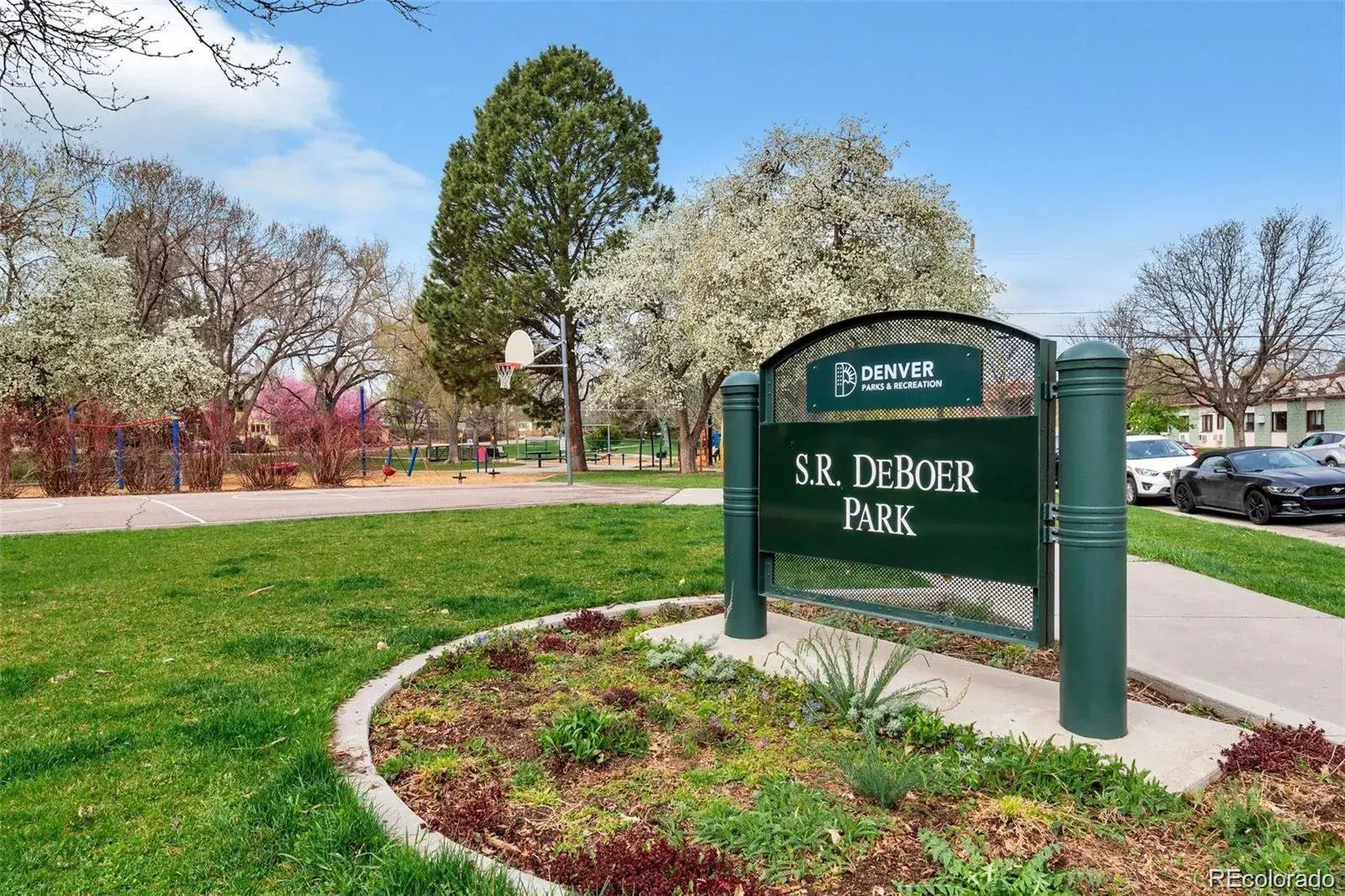 2500 S York Street #401 Denver CO 80210 MLS #REC3141874 02252026224309 1600 23