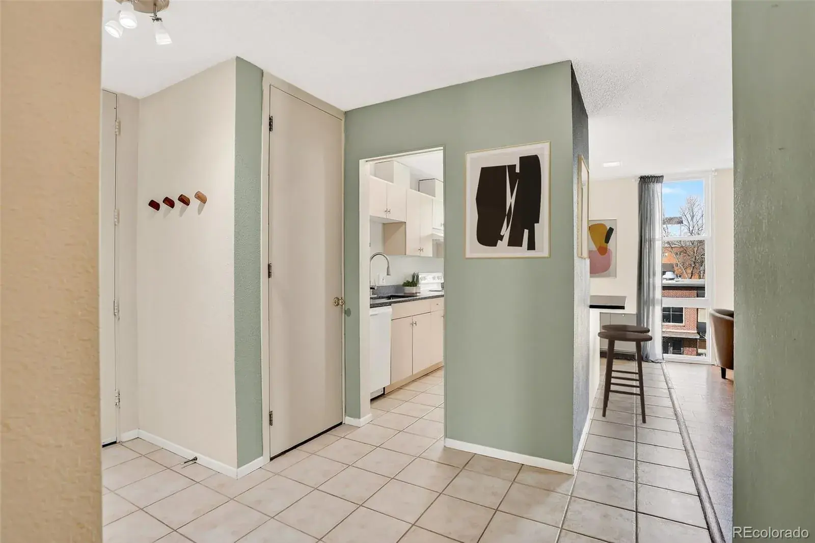 2500 S York Street #401 Denver CO 80210 MLS #REC3141874 02252026224309 1600 3