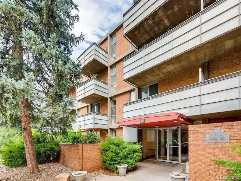 2500 S York Street #401 Denver CO 80210 MLS #REC3141874 02252026224309 800 0