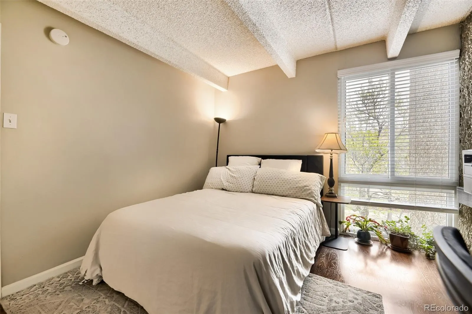 04212026175125 1600 11