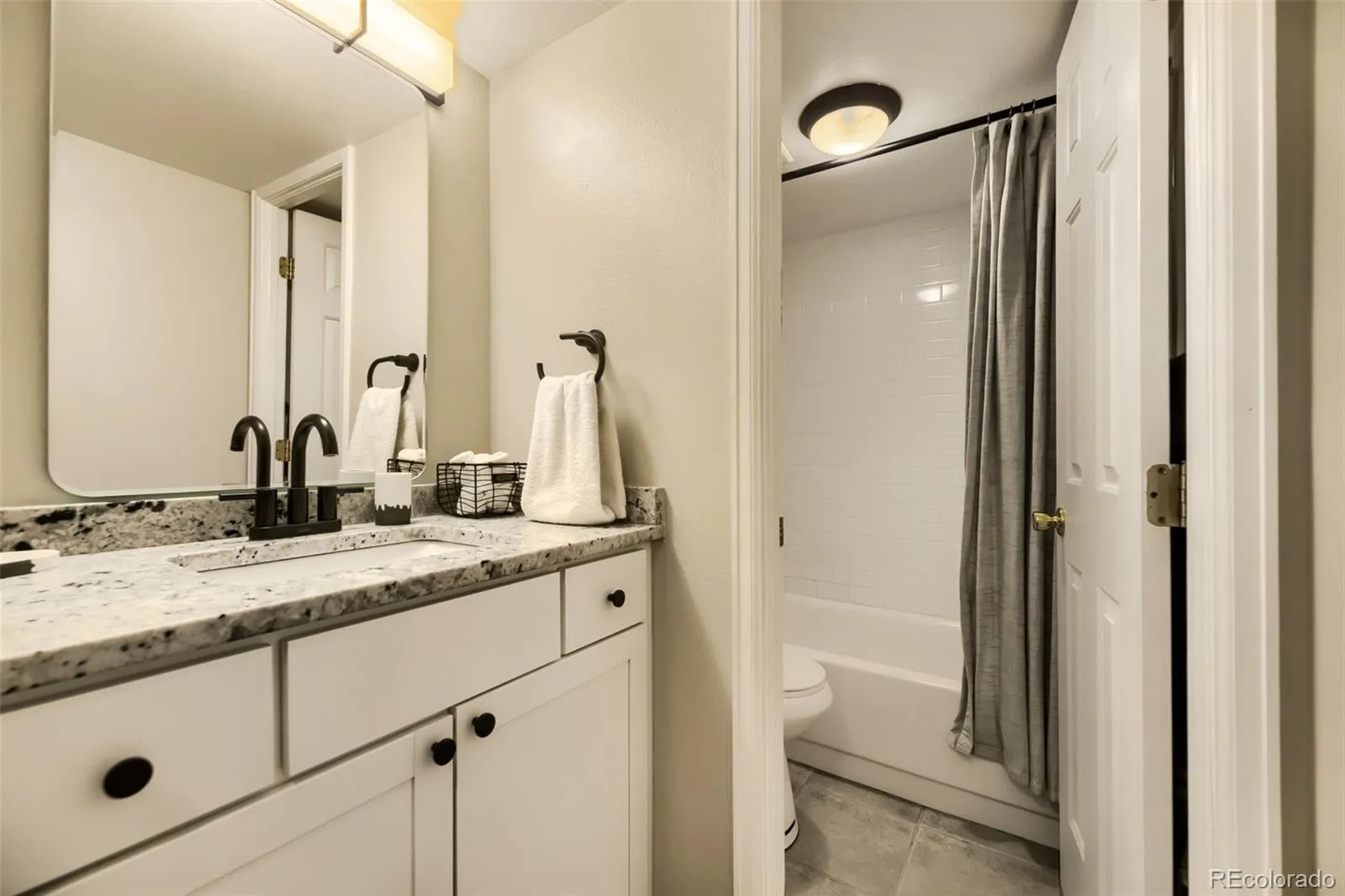 04212026175125 1600 13