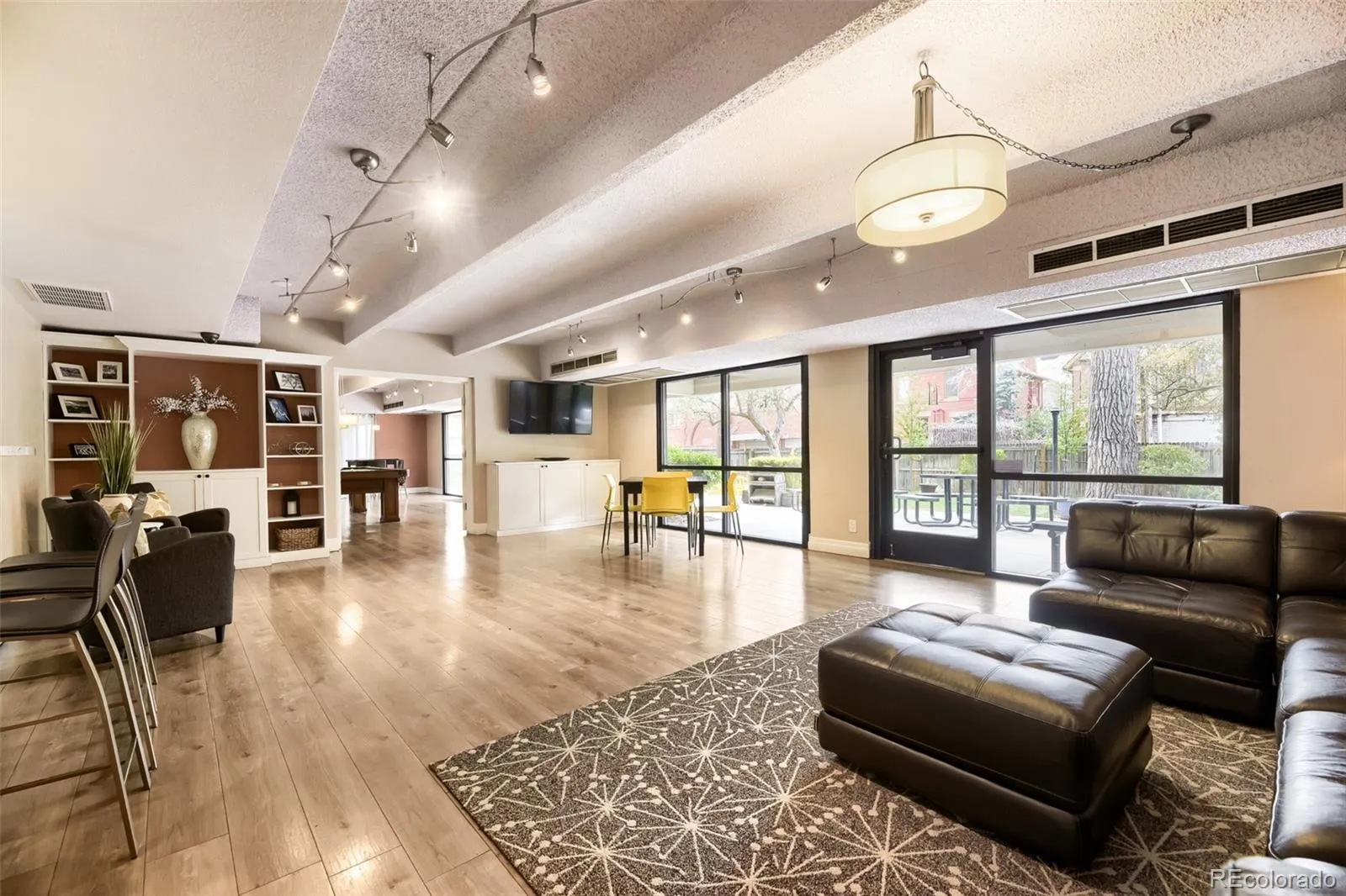 04212026175125 1600 19