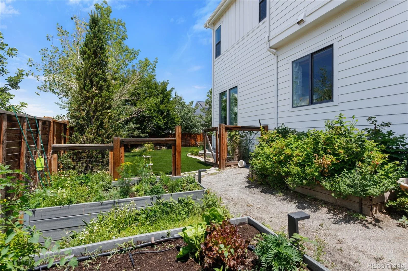 8205 E Prairie Meadow Drive Denver CO 80238 | MLS #REC3146540 07262026193606 1600 38