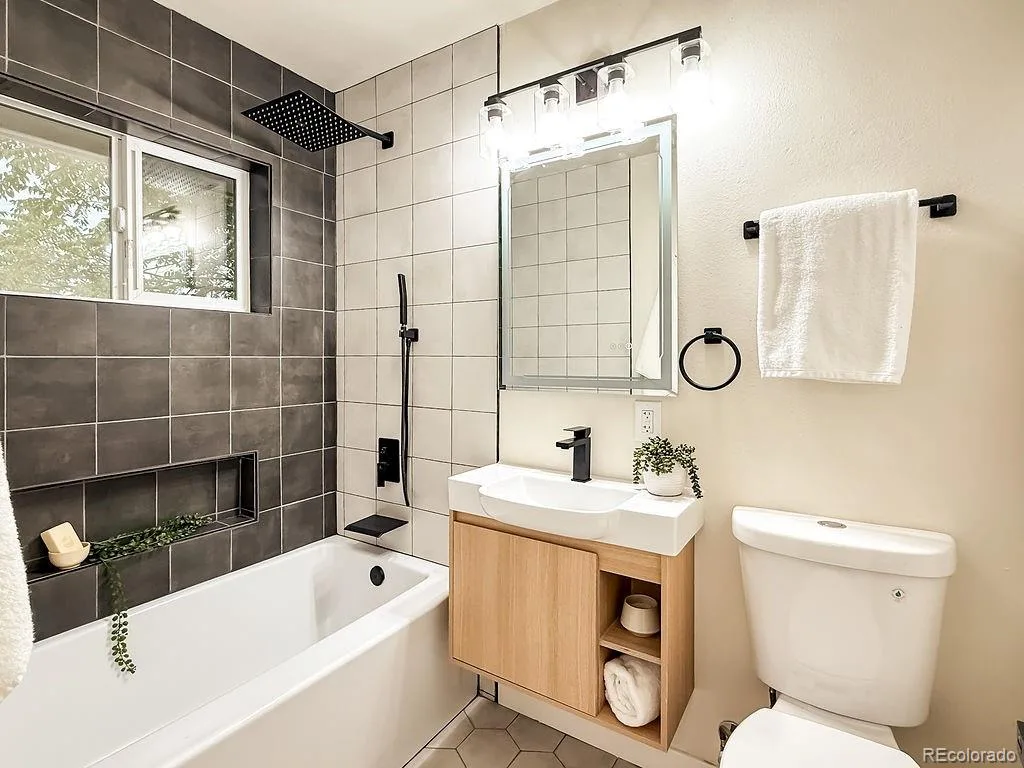 3855 W Amherst Avenue Denver CO 80236 | MLS #REC3148885 09242026101739 1024 16
