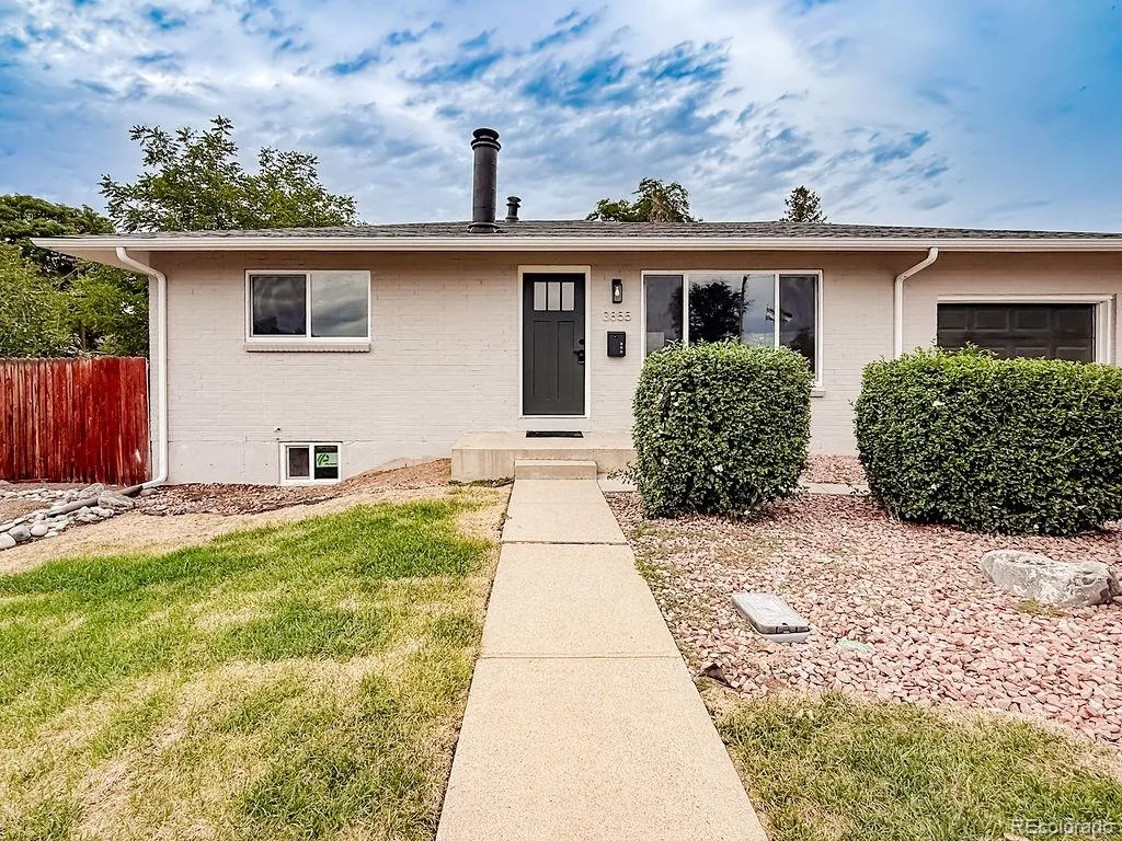 3855 W Amherst Avenue Denver CO 80236 | MLS #REC3148885 09242026101739 1024 20