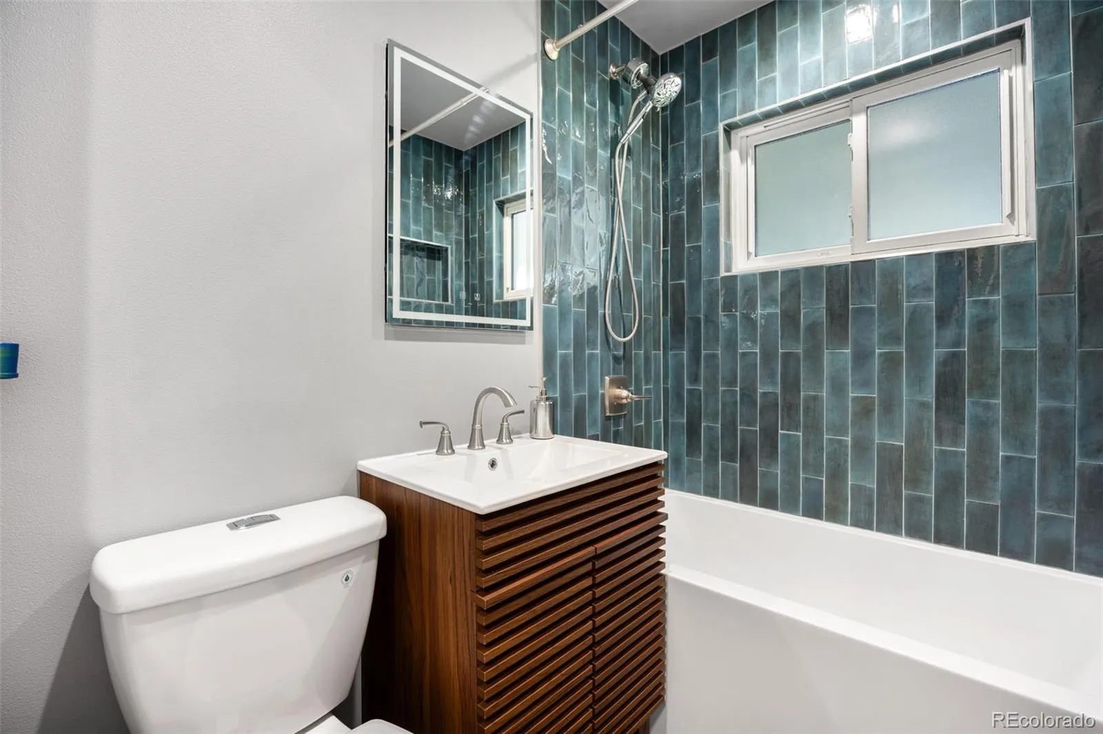 04142026193715 1600 12