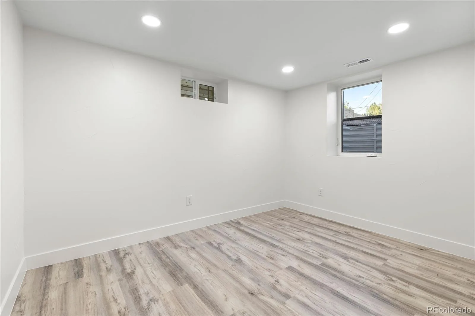 2851 Birch Street Denver CO 80207 | MLS #REC3150767 09242026093610 1600 20