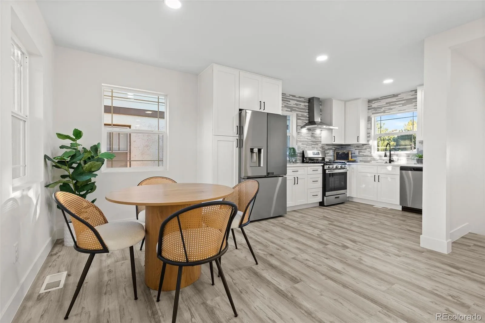 2851 Birch Street Denver CO 80207 | MLS #REC3150767 09242026093610 1600 5