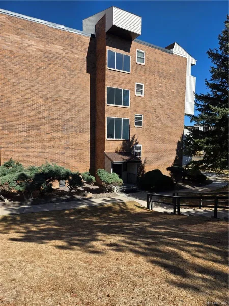 1250 Golden Circle #305 Golden CO 80401 | MLS #REC3151276 07312026175644 800 2