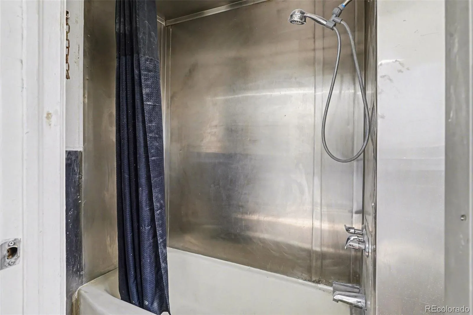 04162026200332 1600 26