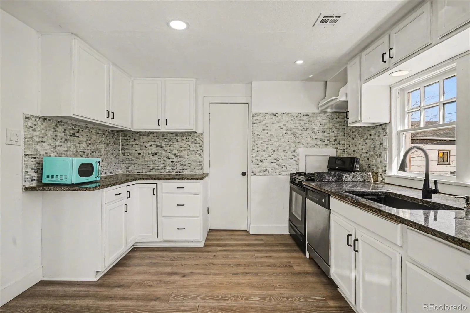 18 Julian Street Denver CO 80219 MLS #REC3151994 05252026211916 1600 11