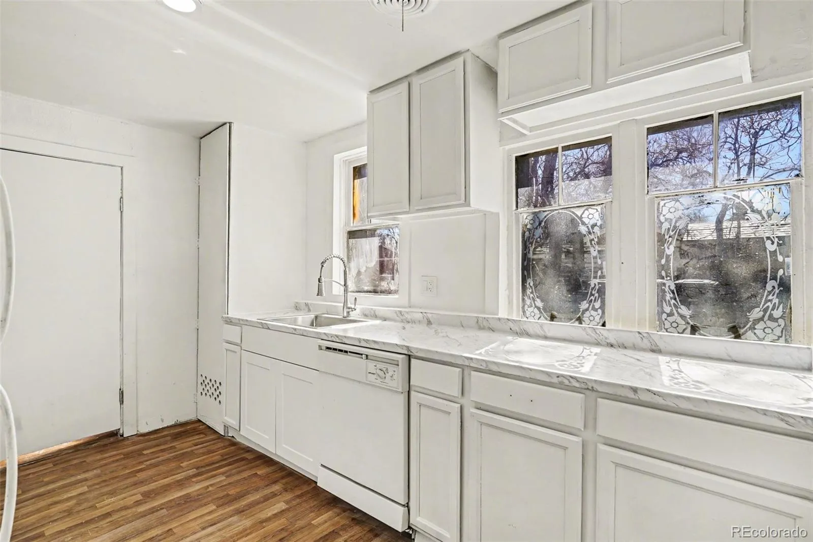 18 Julian Street Denver CO 80219 MLS #REC3151994 05252026211916 1600 19