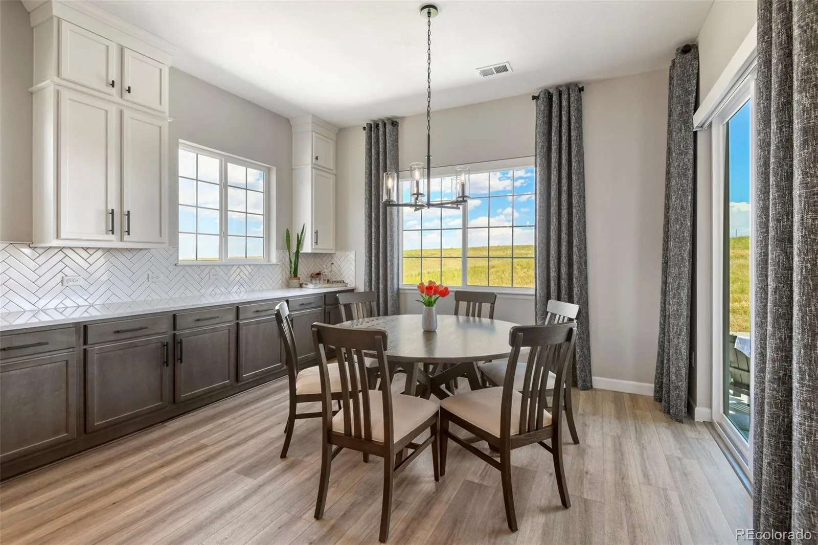 7000 S White Crow Way Aurora CO 80016 | MLS #REC3155137 09232026220625 1600 15