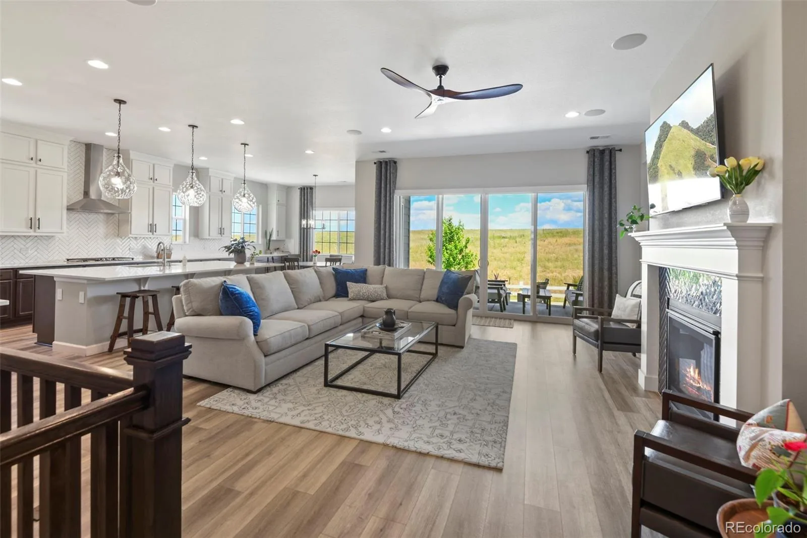 7000 S White Crow Way Aurora CO 80016 | MLS #REC3155137 09232026220625 1600 4