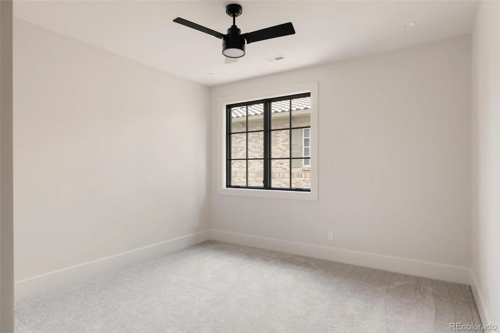 295 Kearney Denver CO 80220 MLS #REC3155820 06032026183714 1600 25
