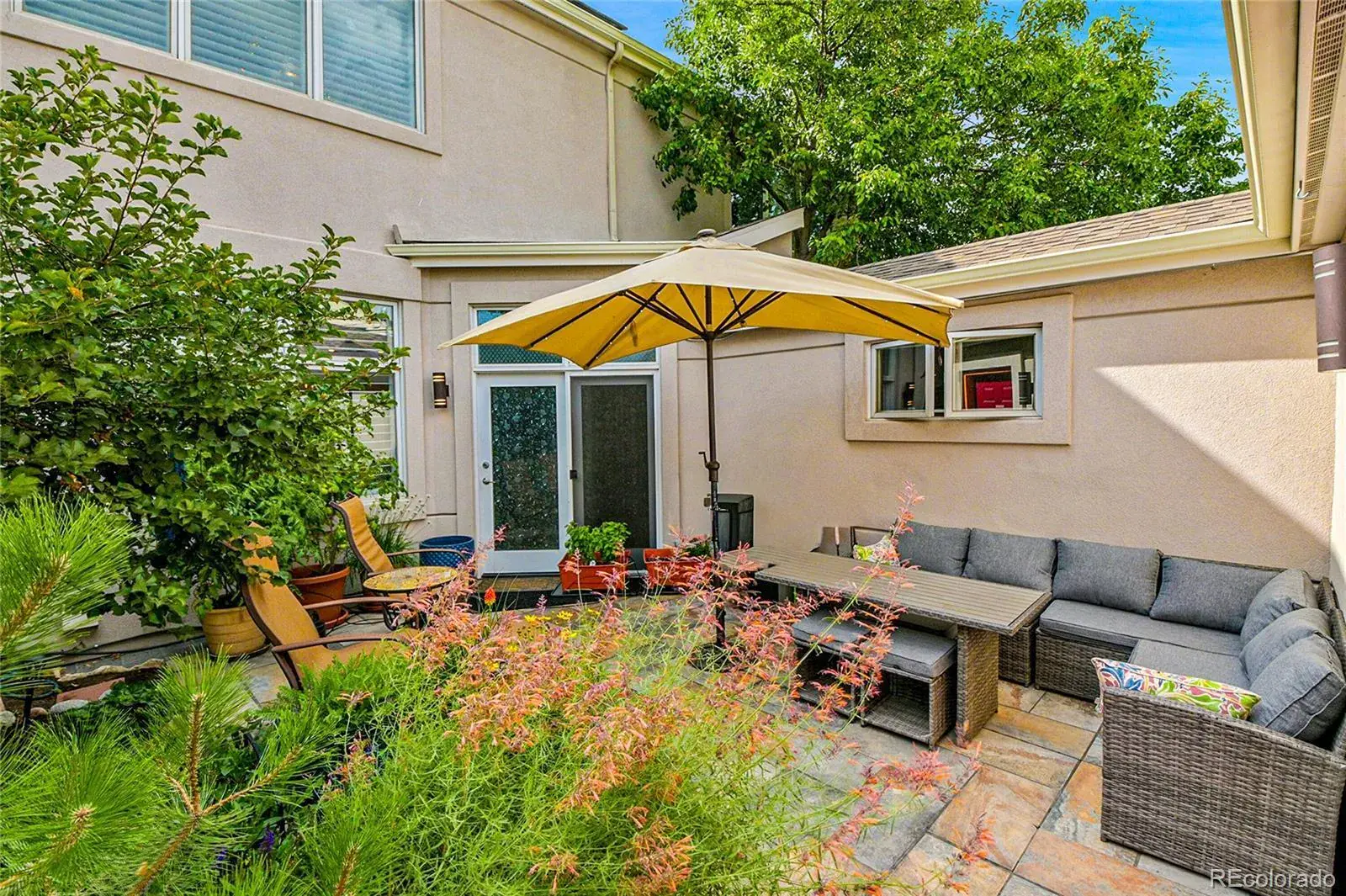 12102025005651 1600 31