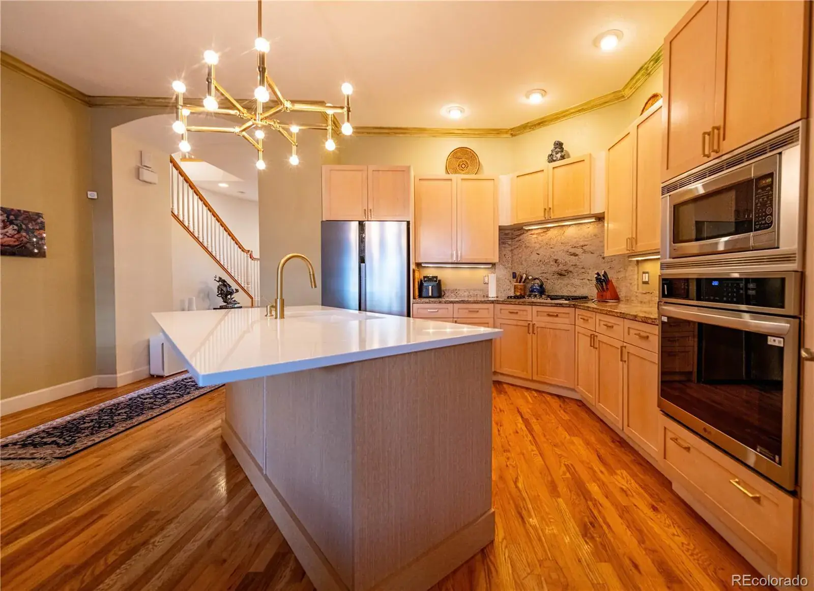 12102025005651 1600 6