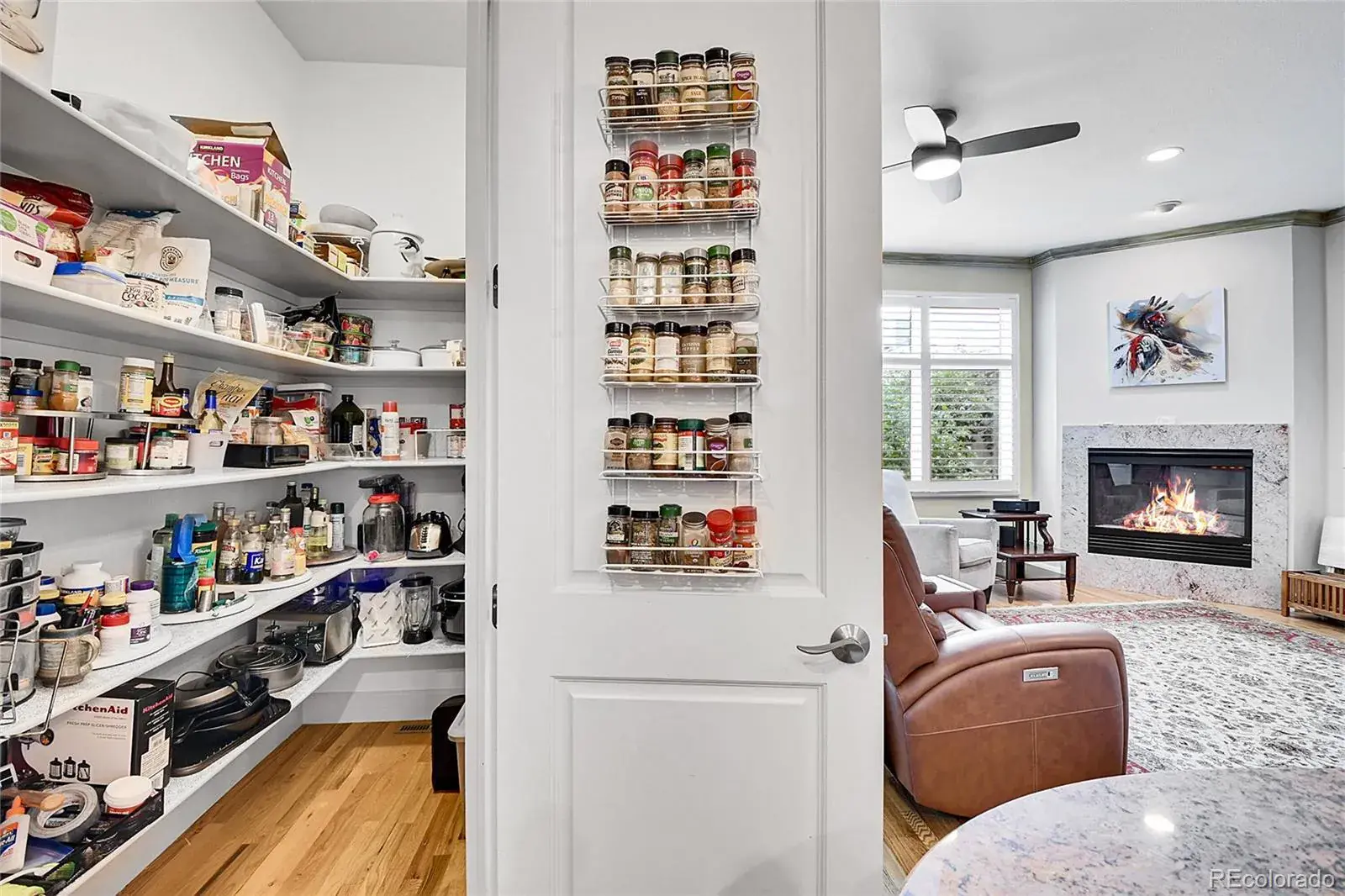 12102025005651 1600 8