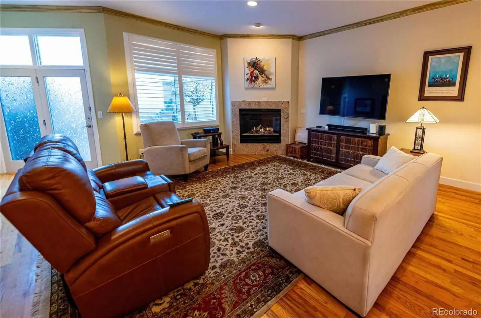 12102025005651 1600 9