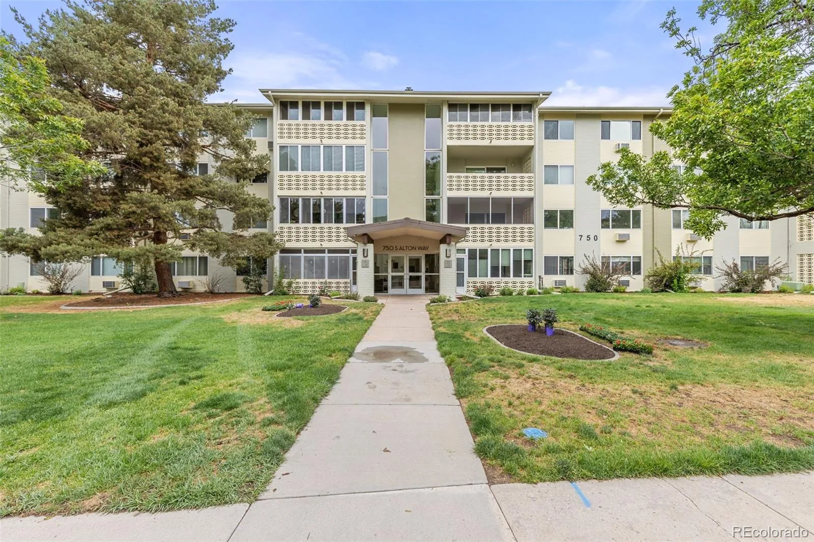 750 S Alton Way #4C Denver CO 80247 | MLS #REC3157039 08252026012436 1600 2