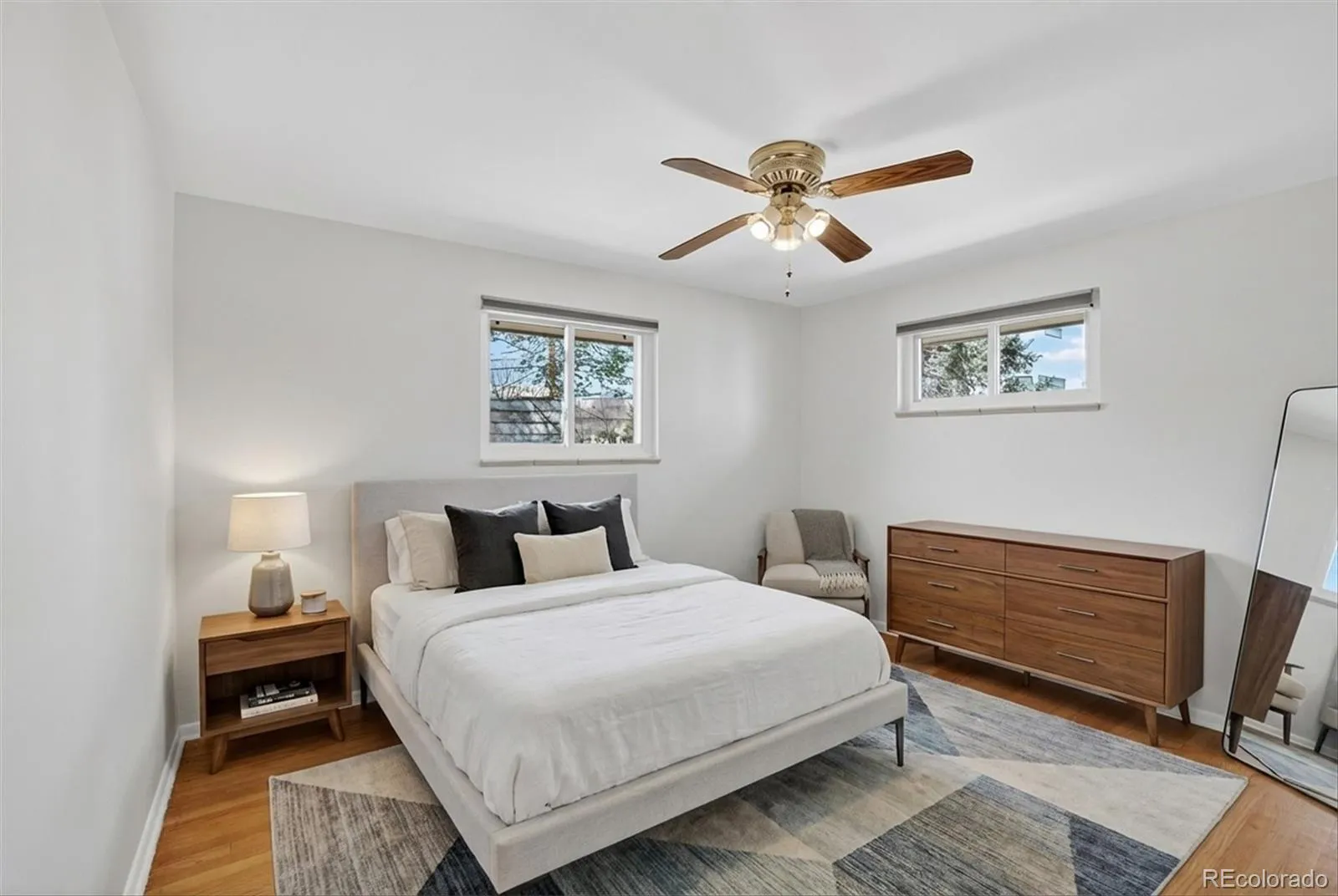 04102026215510 1600 14