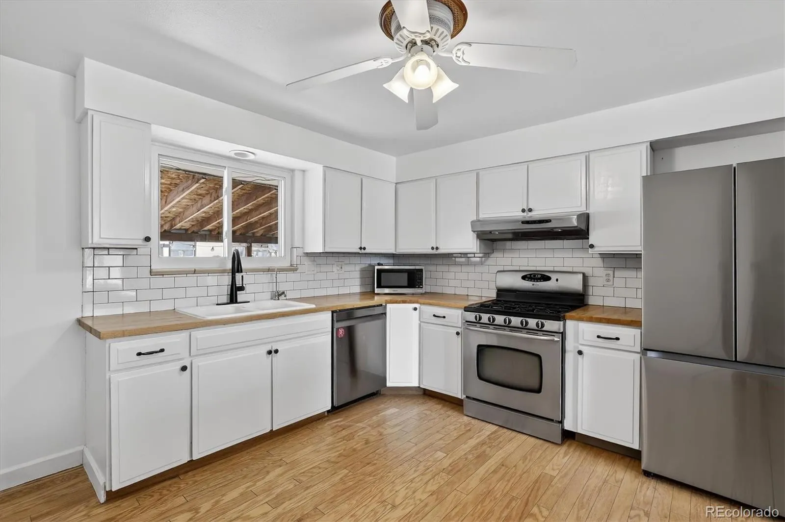 04102026215510 1600 18