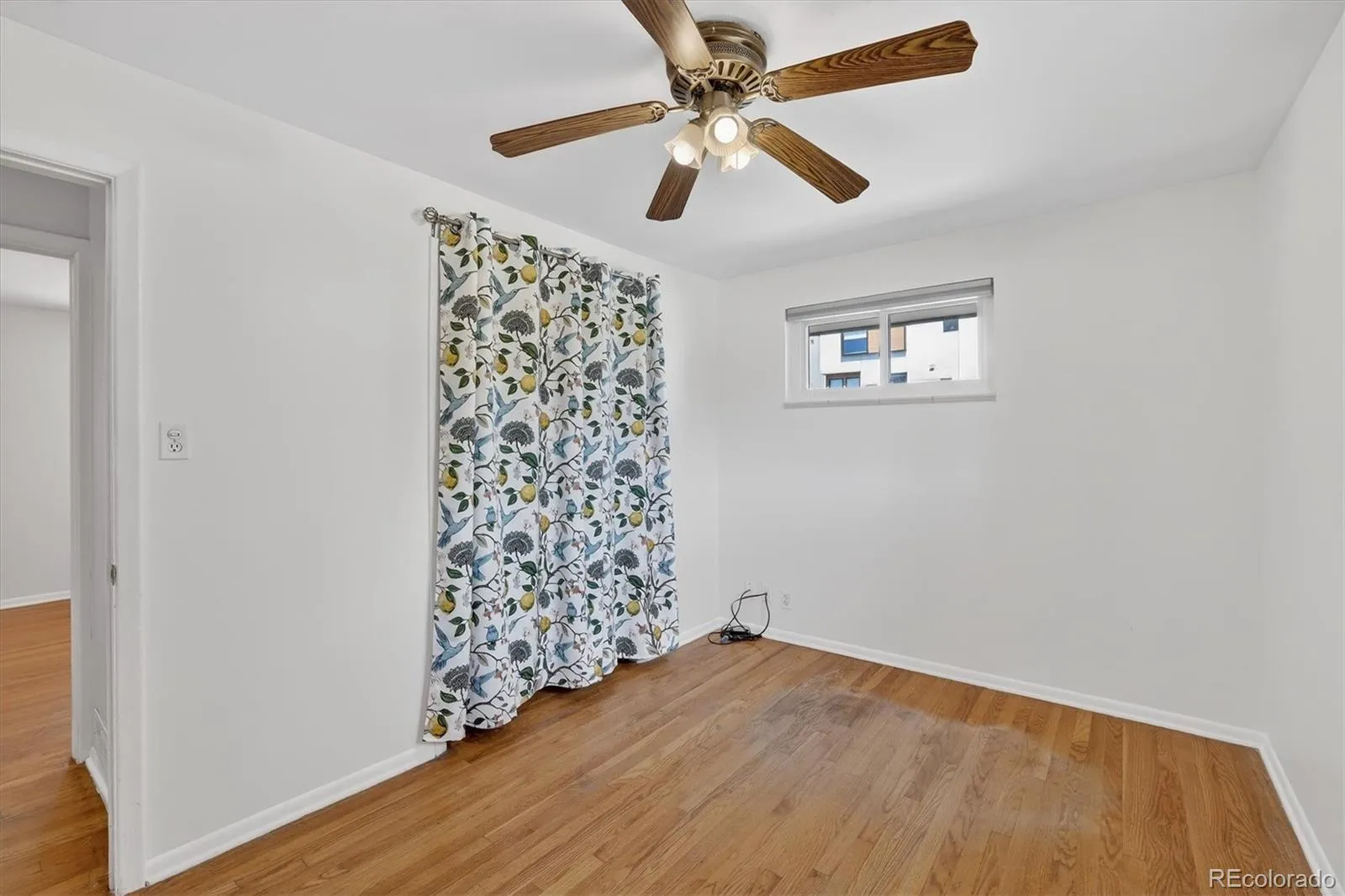 04102026215510 1600 21